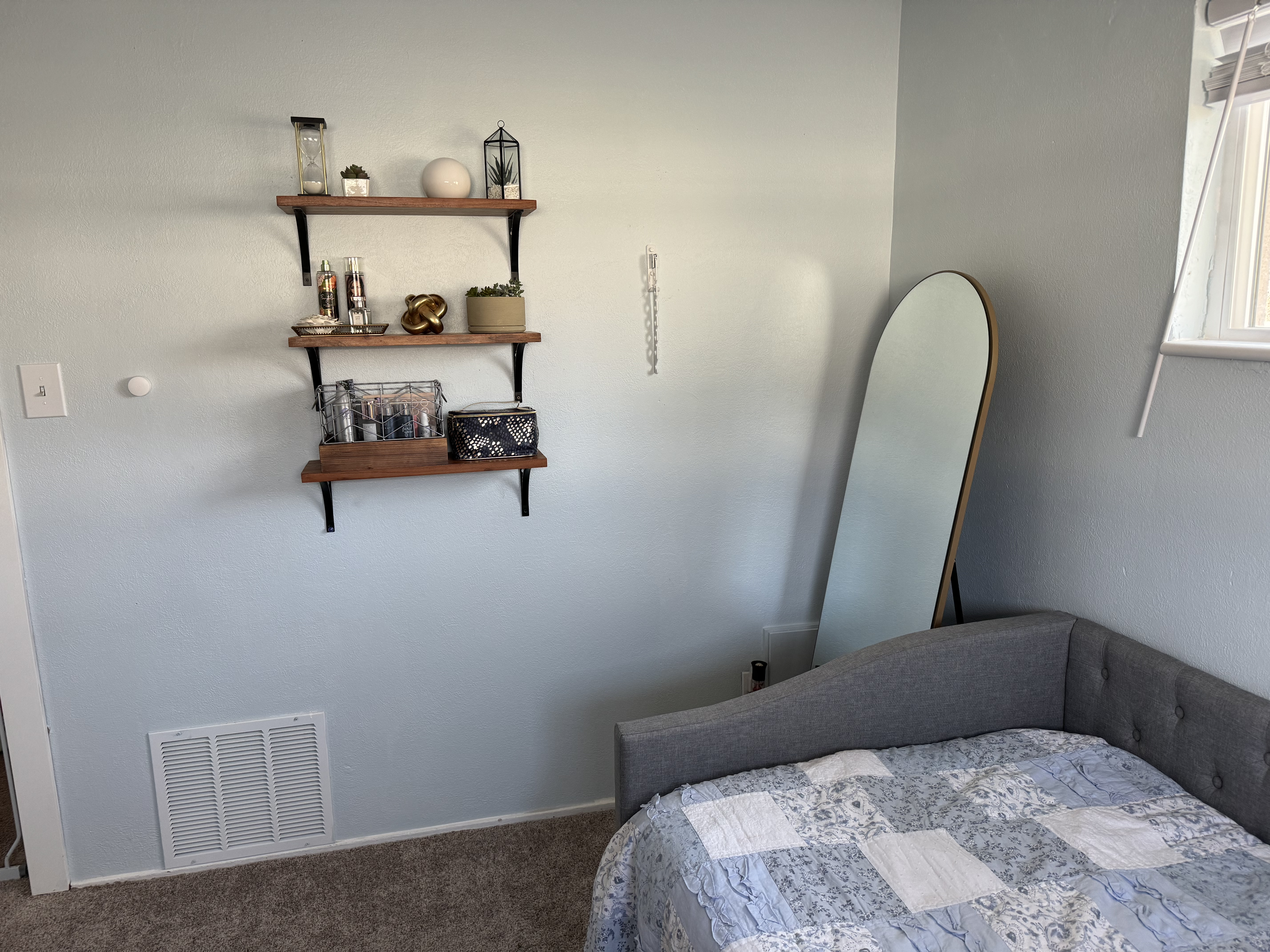 Work From Home Office & Guest Room – Sarahpedia